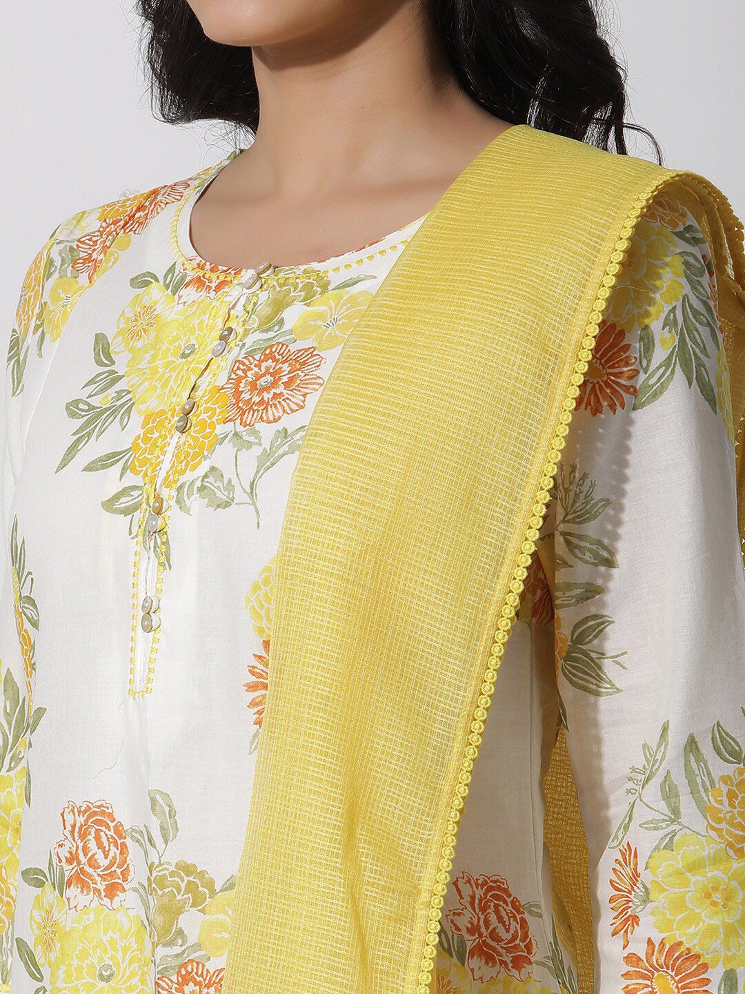 W Floral Printed Regular Thread Work Pure Cotton Kurta with Trousers & Dupatta