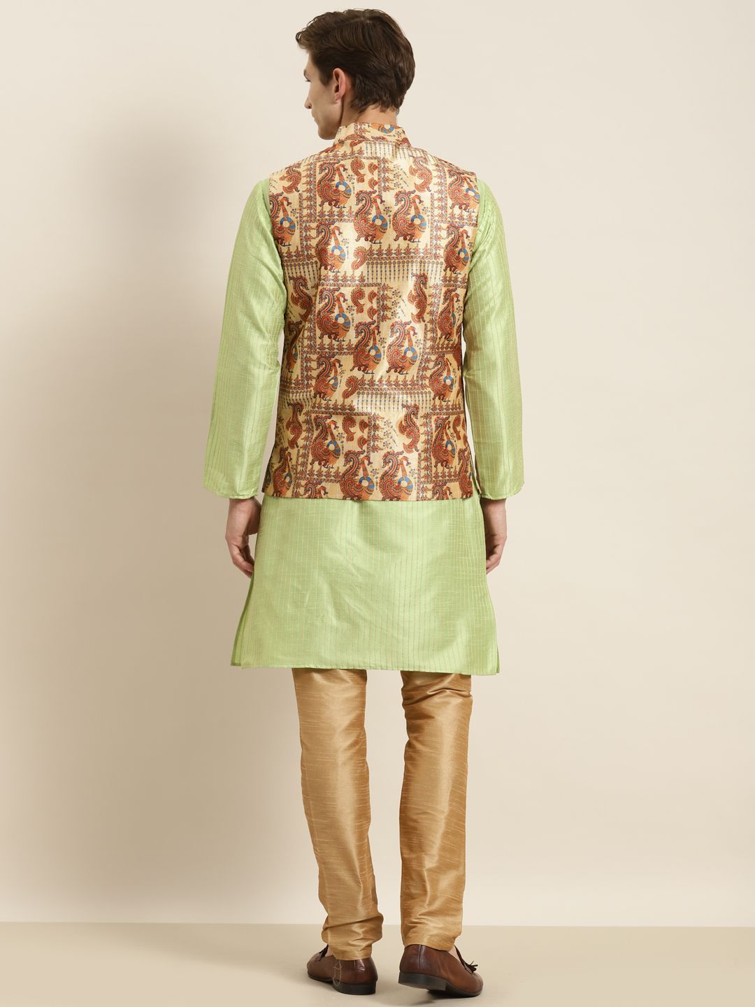 SOJANYA Kurta Belang Hijau Lelaki dengan Jaket Churidar & Nehru