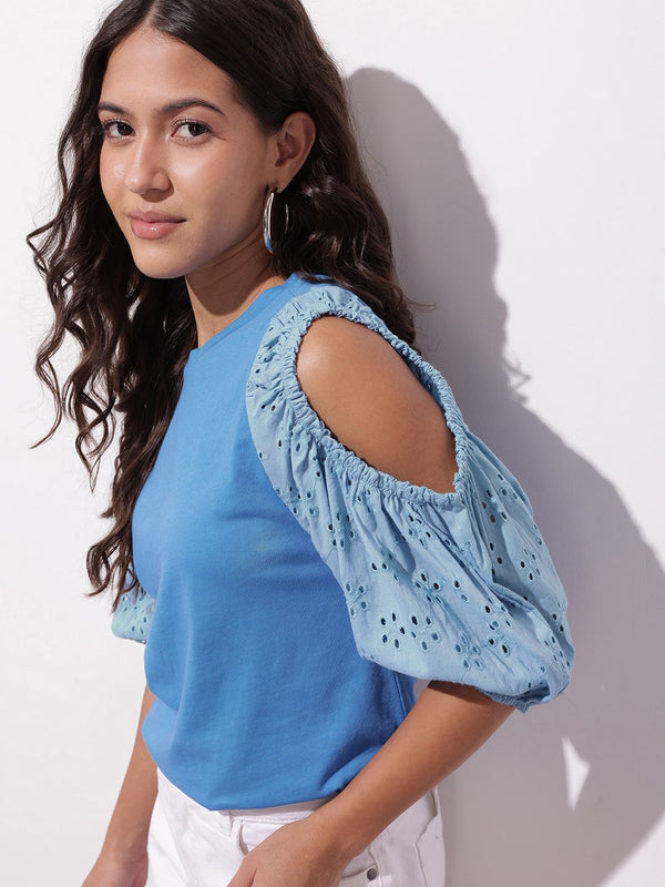DressBerry Weekend Chic Essential Schiffli Top