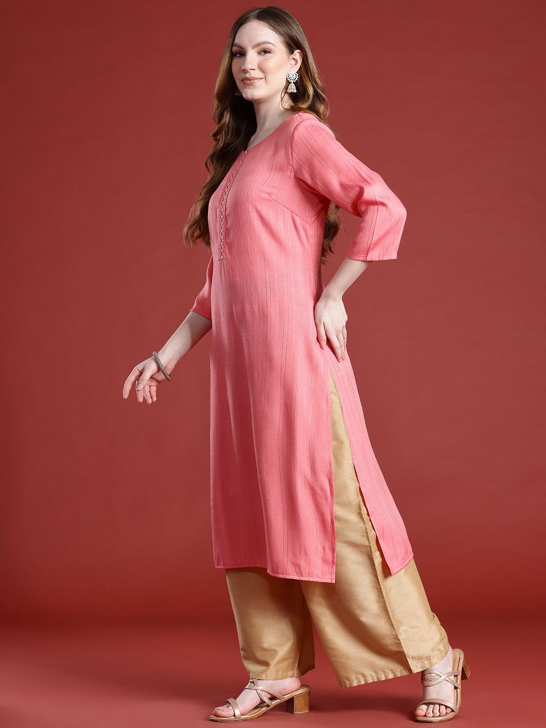 Anouk Geometric Yoke Design Thread Work Kurta