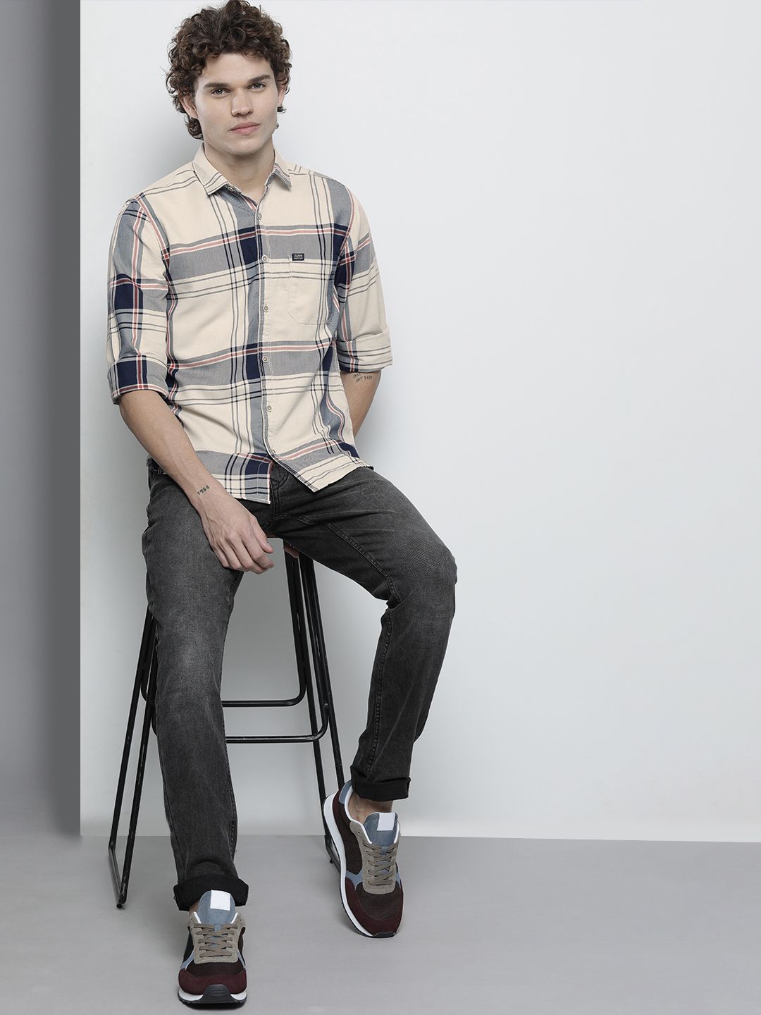 The Indian Garage Co Men Cream-Coloured & Navy Blue Tartan Checked Shirt