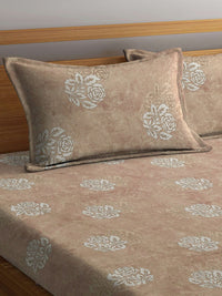 KLOTTHE Beige & White Floral-Printed 130GSM Fitted Double King Bedsheet & 2 Pillow Covers