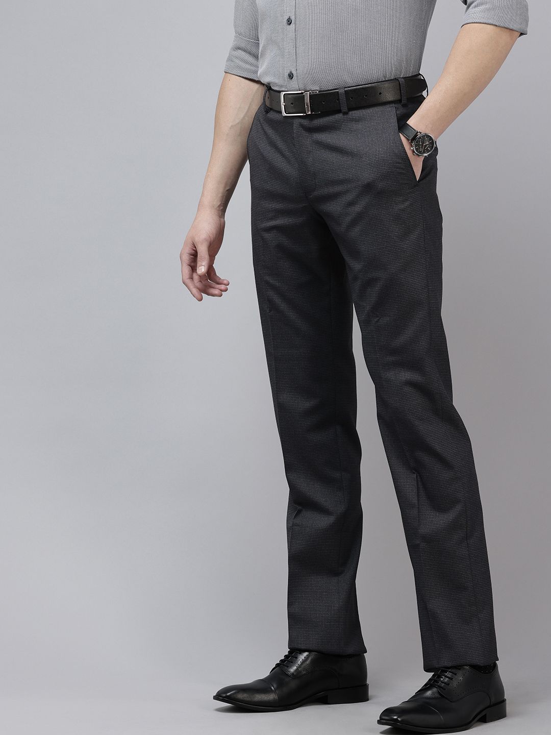 Park Avenue Men Checked Formal Trousers