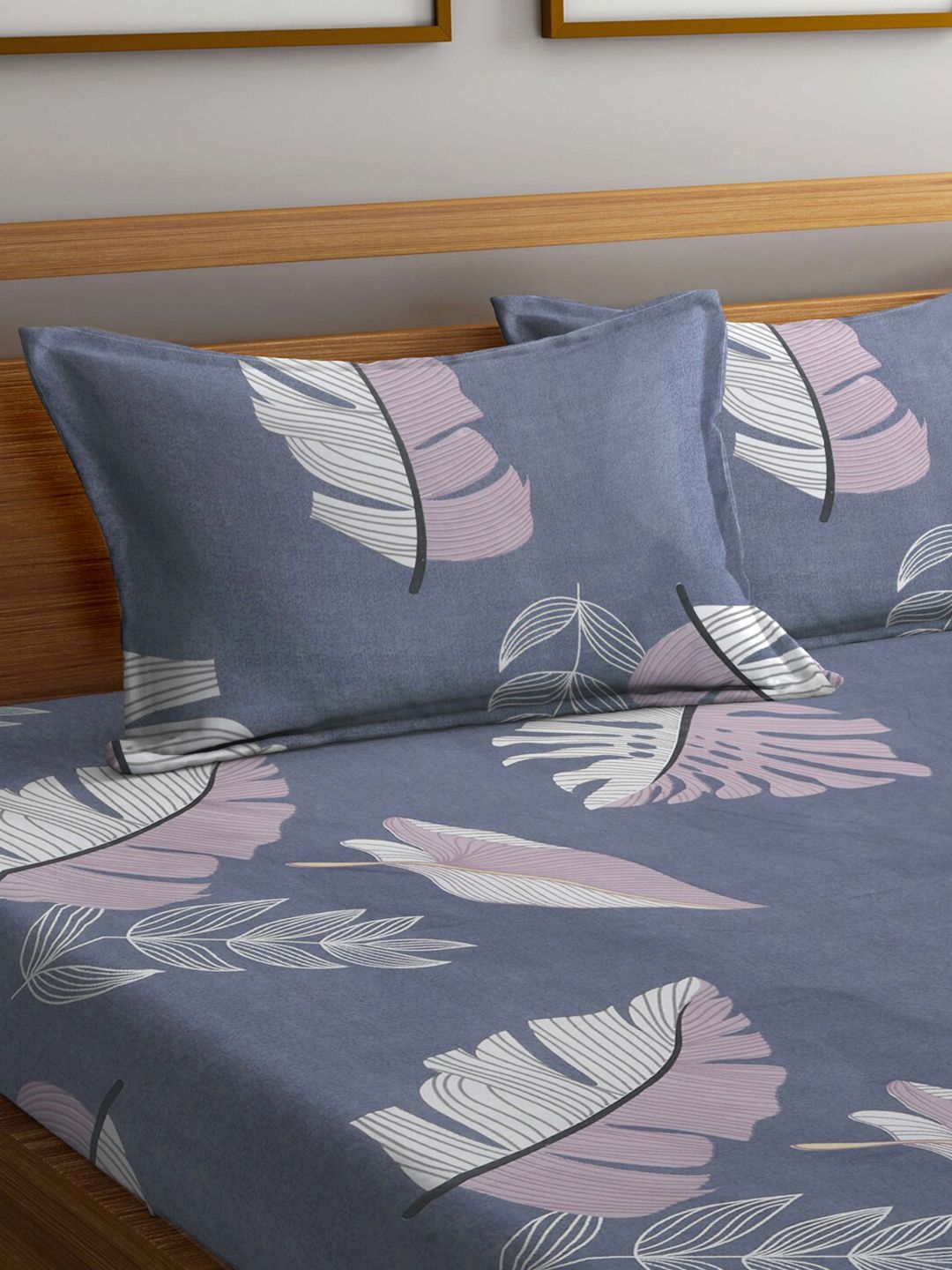 KLOTTHE Blue & White Printed 300 TC Double King Bedsheet With 2 Pillow Covers