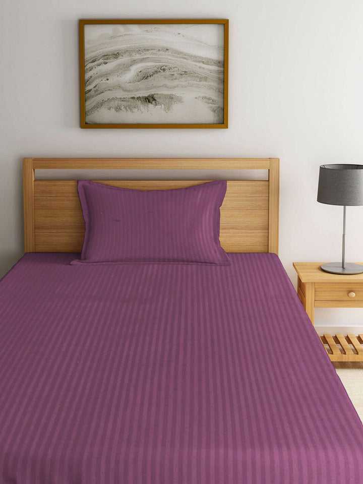 KLOTTHE Burgundy 300 TC Single Bedsheet with 1 Pillow Cover