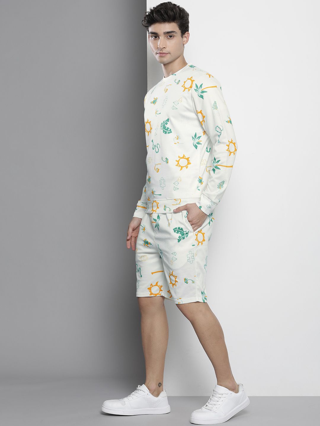 The Indian Garage Co Men Off-White Printed Sweatshirt & Shorts Set