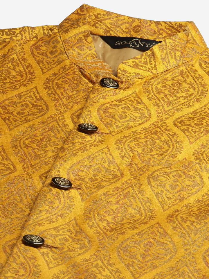 SOJANYA Men Red Ethnic Motifs Jacquard Silk Kurta with Churidar & Nehru Jacket