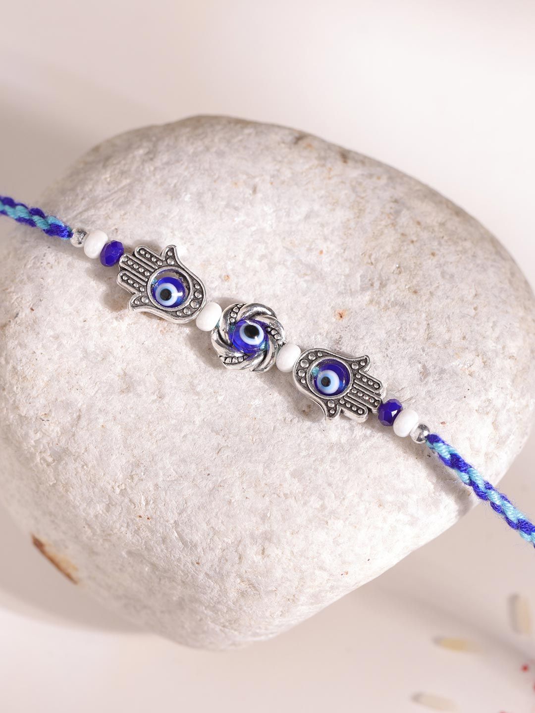 Voylla Hamsa Tangan Evil Eye Beaded Benang Rakhi