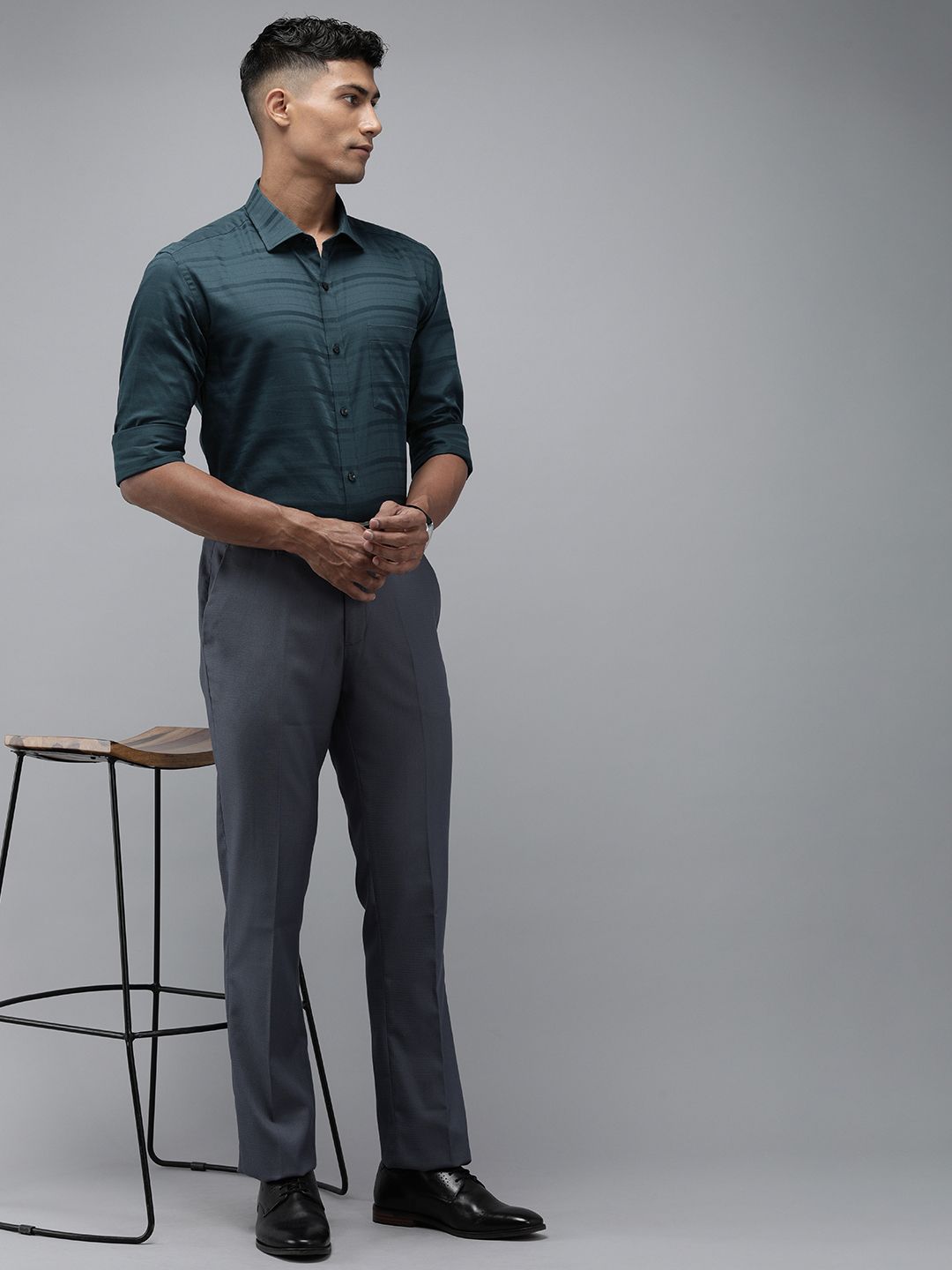 Park Avenue Slim Fit Horizontal Stripes Pure Cotton Formal Shirt