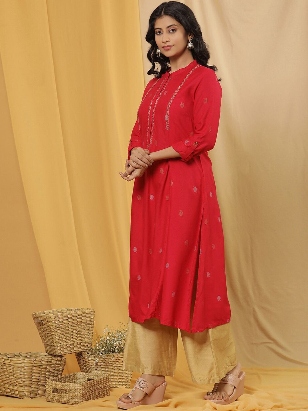 W Printed Mandarin Collar Regular Kurta with Trousers