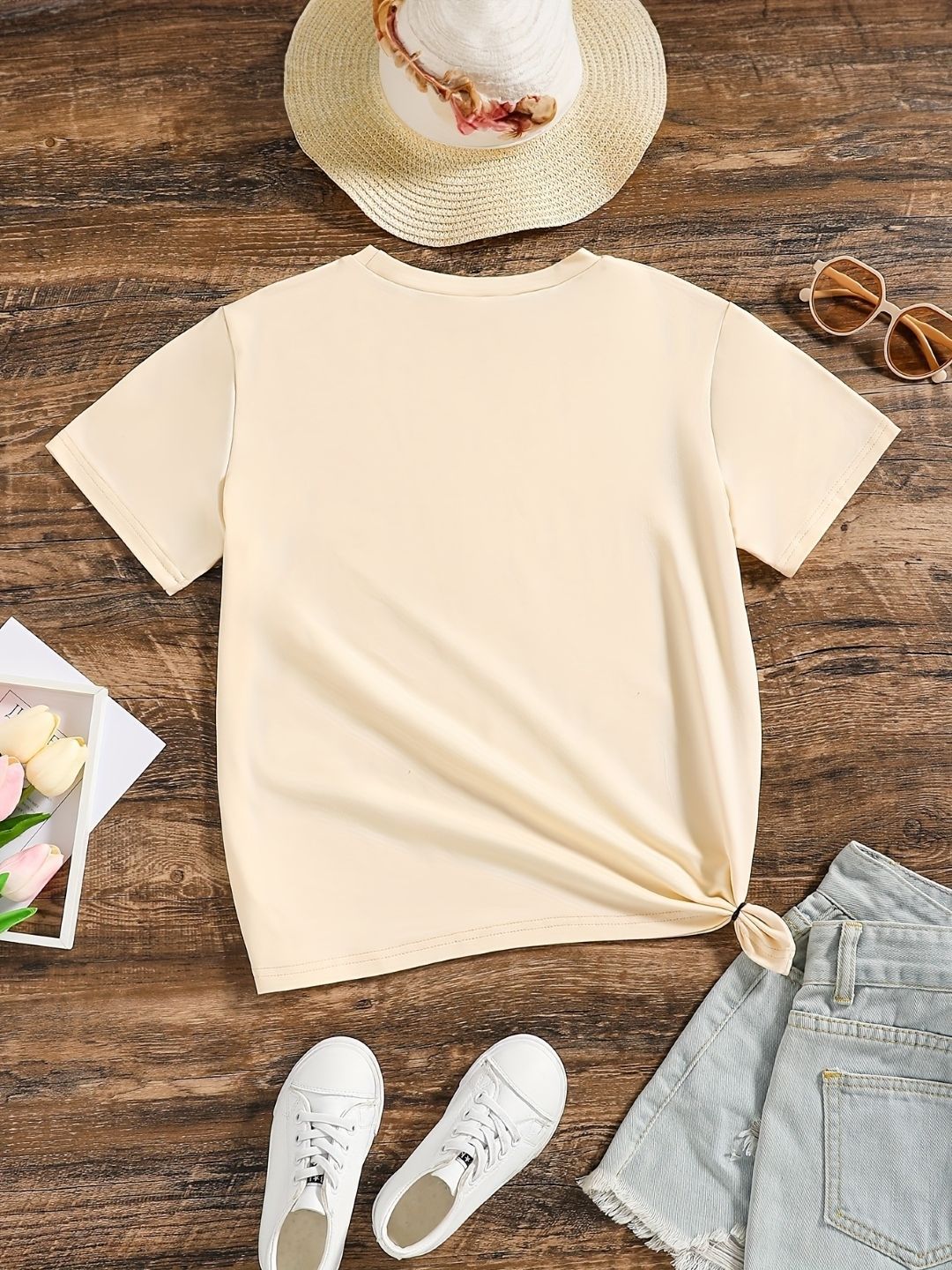 YK Girls Printed Round Neck T-Shirt With Trouser