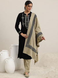 Libas Yoke Design Mandarin Collar Straight Kurta With Trousers & Dupatta