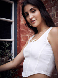 Berrylush White Square Neck Sleeveless Fitted Crop Top