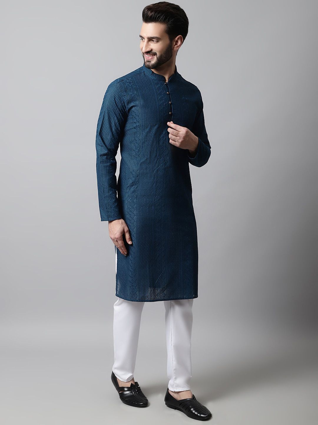 Jompers Men Embroidered Chikankari Pure Cotton Kurta with Pyjamas