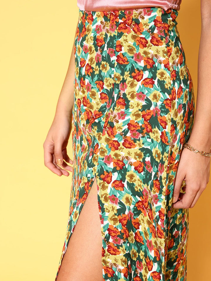 Berrylush Women Green & Red Floral High-Slit Midi A-Line Skirt