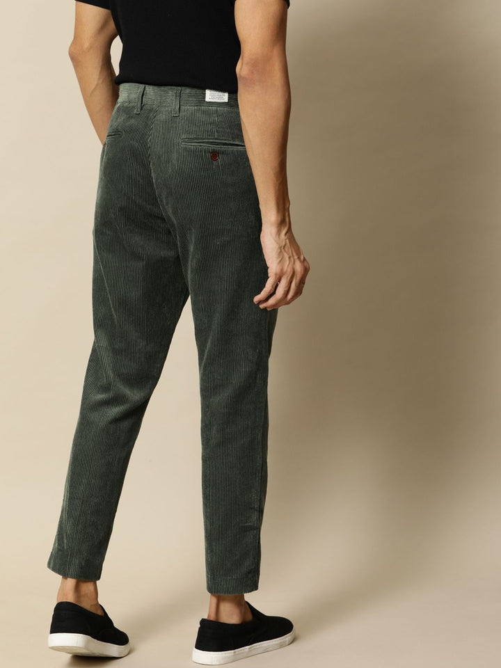 Mr Bowerbird Men Olive Green Tailored Fit Self-Striped Cropped Corduroy Regular Trousers