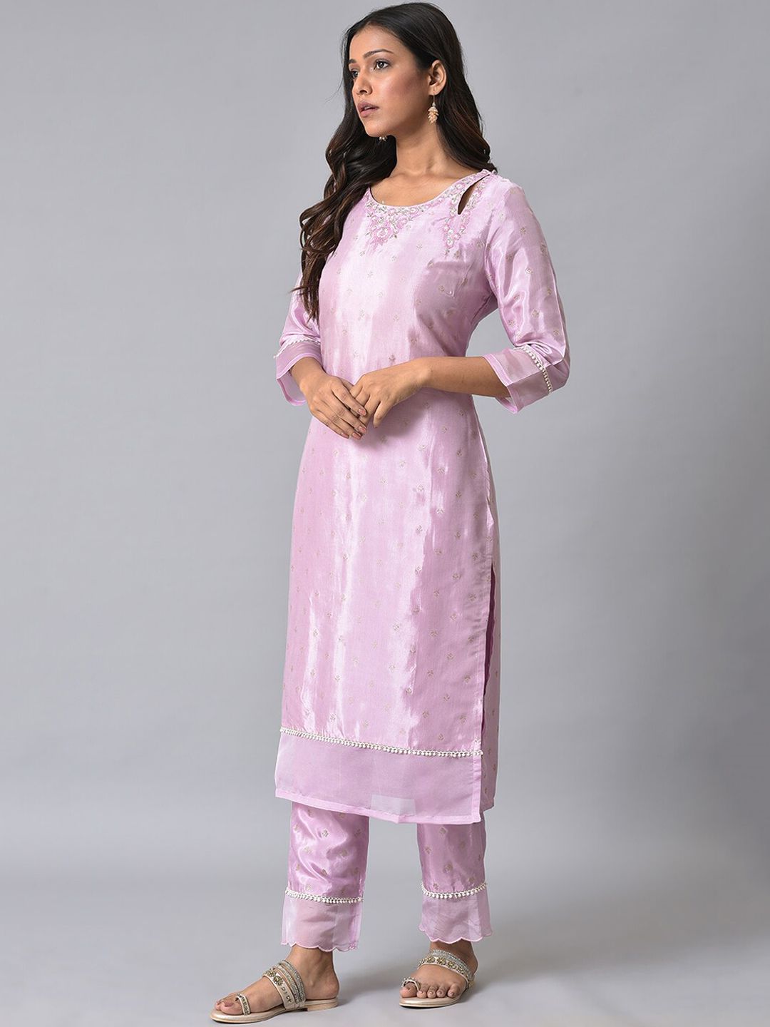 W Ethnic Motifs Printed Thread Work Straight Kurta With Trousers