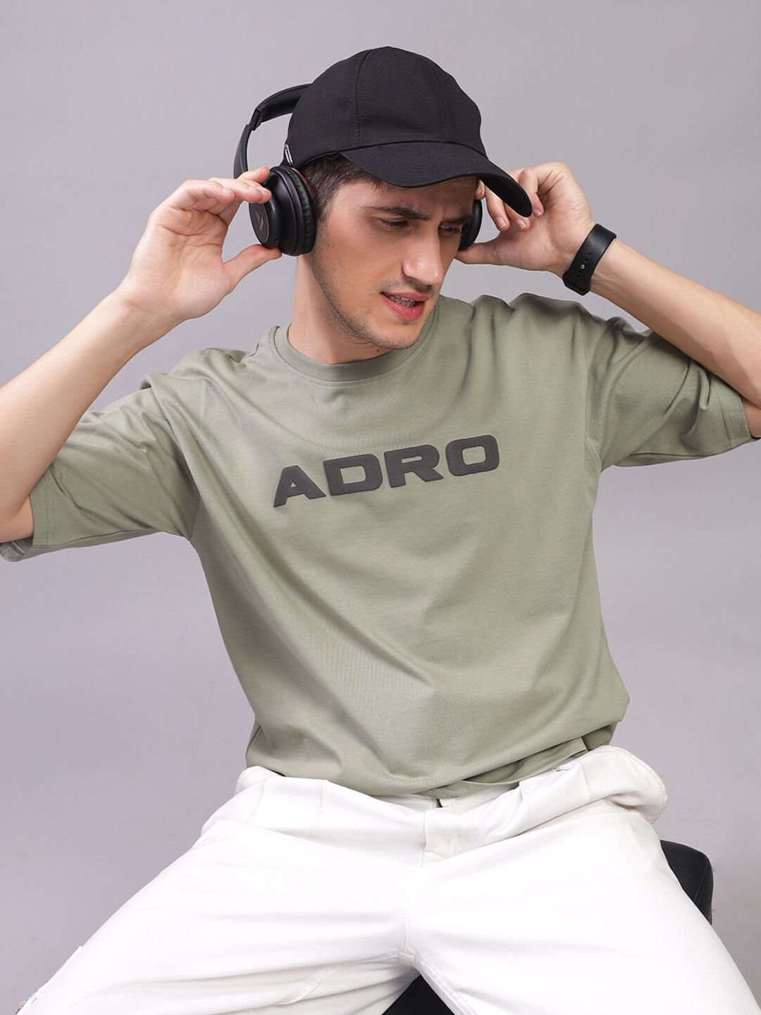 ADRO Men Typography Applique T-shirt