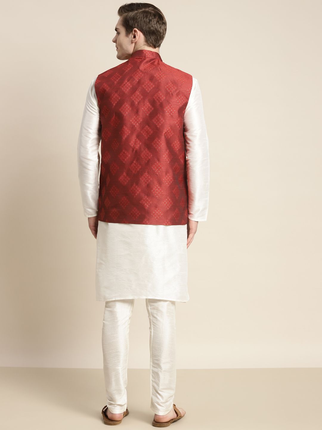 SOJANYA Men Cream-Coloured Kurta with Churidar