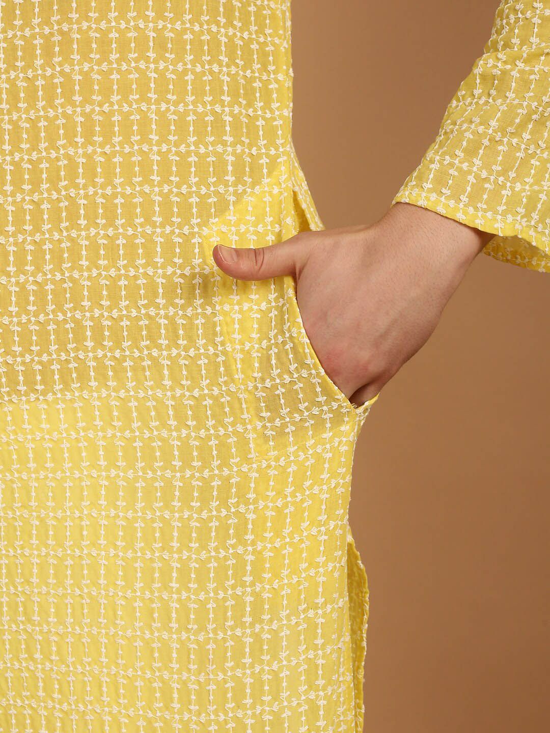 SOJANYA Motif Etnik Bersulam Kolar Katun Murni Kurta