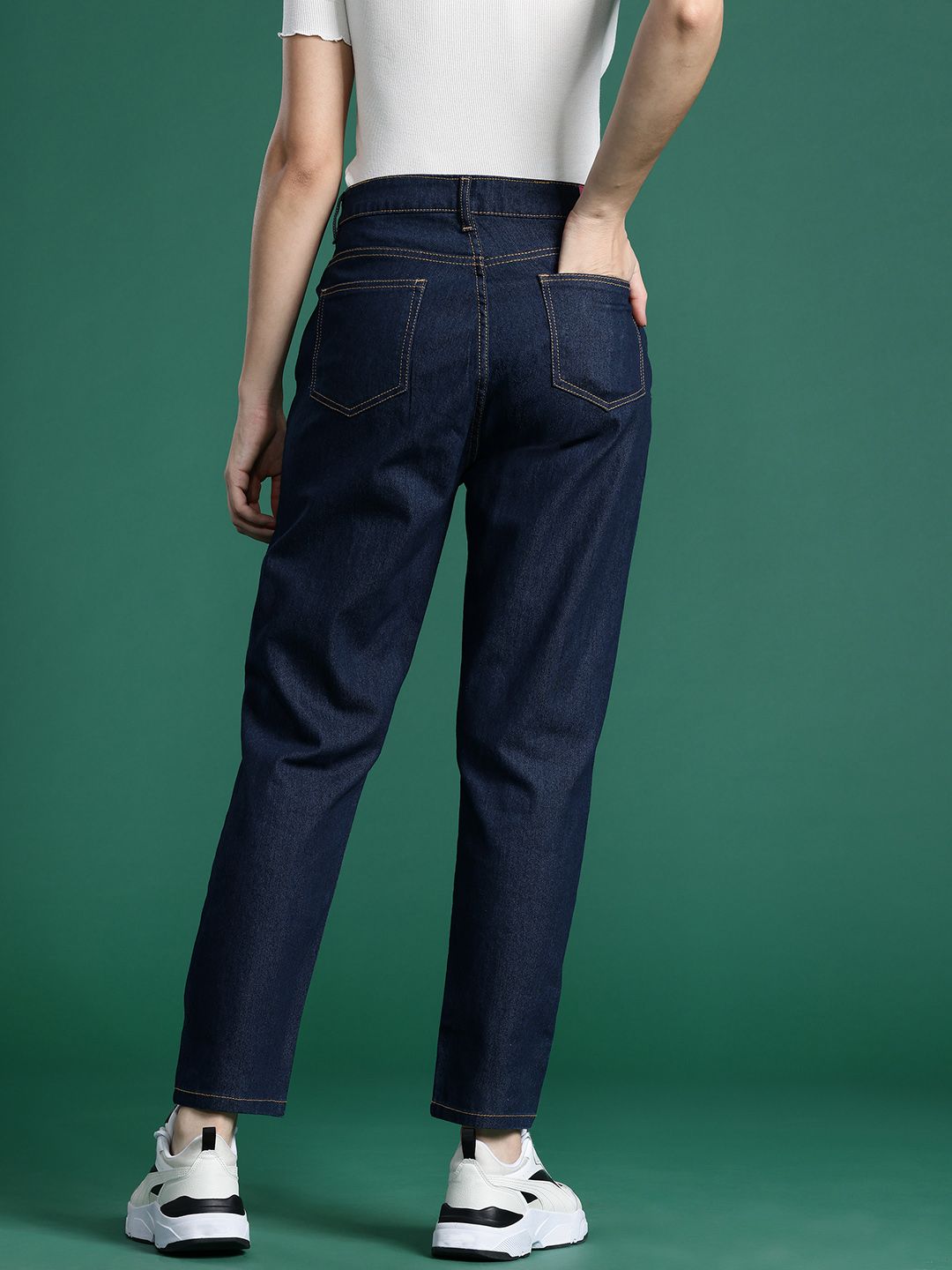 DressBerry Women Boyfriend Fit High-Rise Embellished Stretchable Jeans