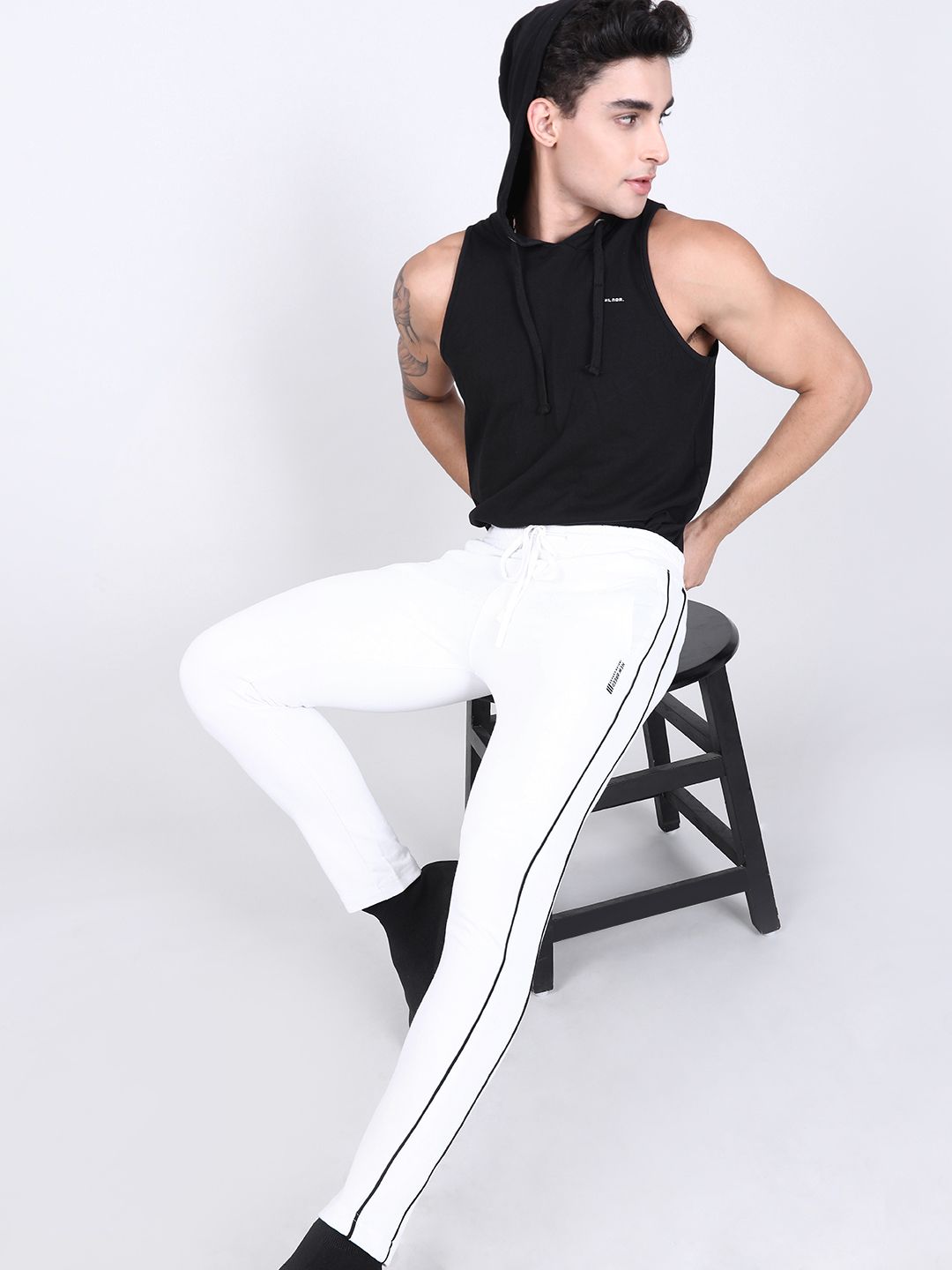 The Indian Garage Co Men White Solid Slim-Fit Joggers