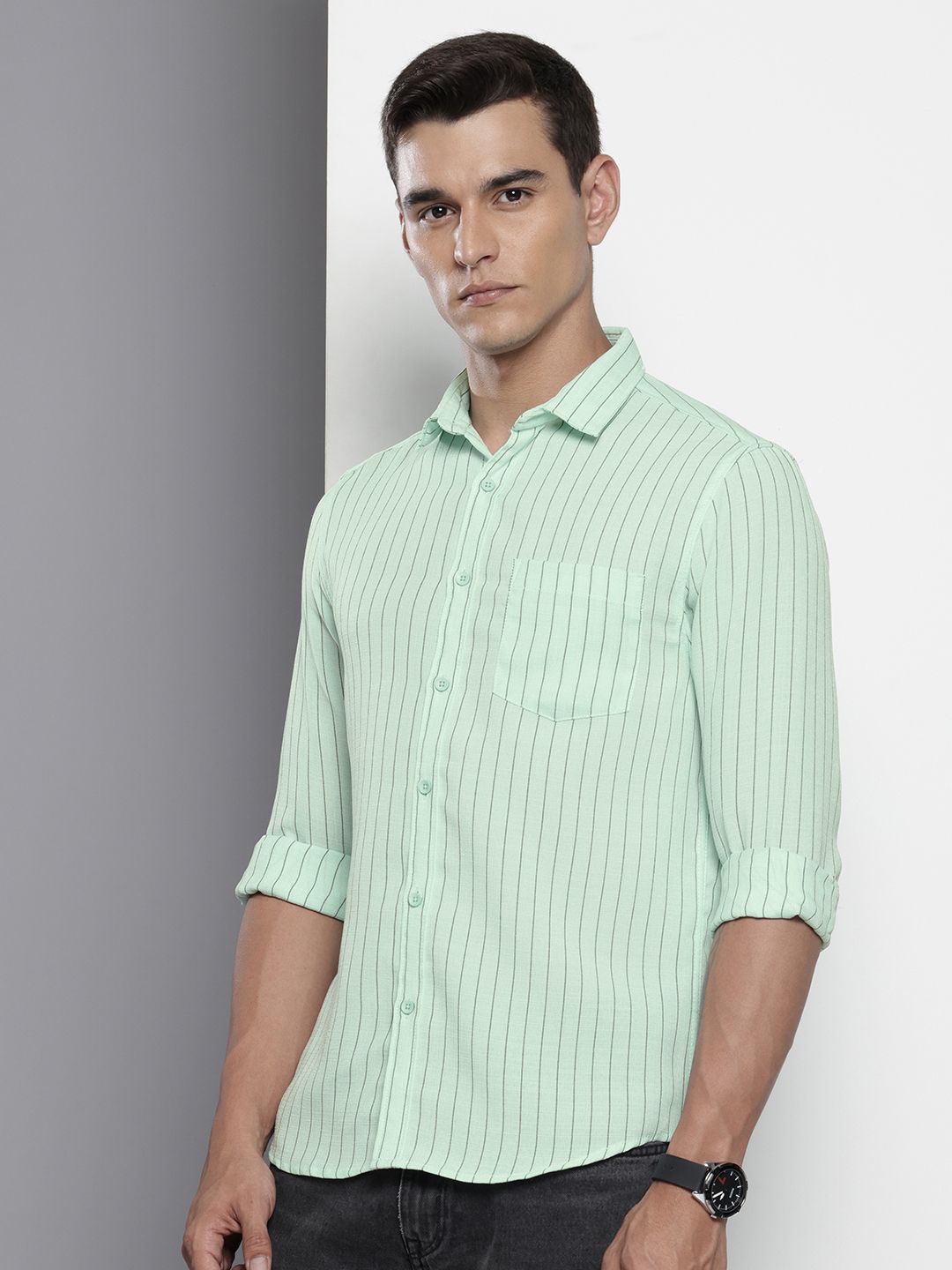 The Indian Garage Co Slim Fit Opaque Striped Casual Shirt
