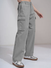 Tokyo Talkies Women Solid Straight FIt Cargo Pants
