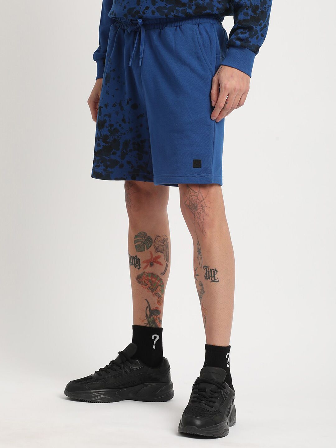 THE BEAR HOUSE Men Abstract Printed Pure Cotton Shorts
