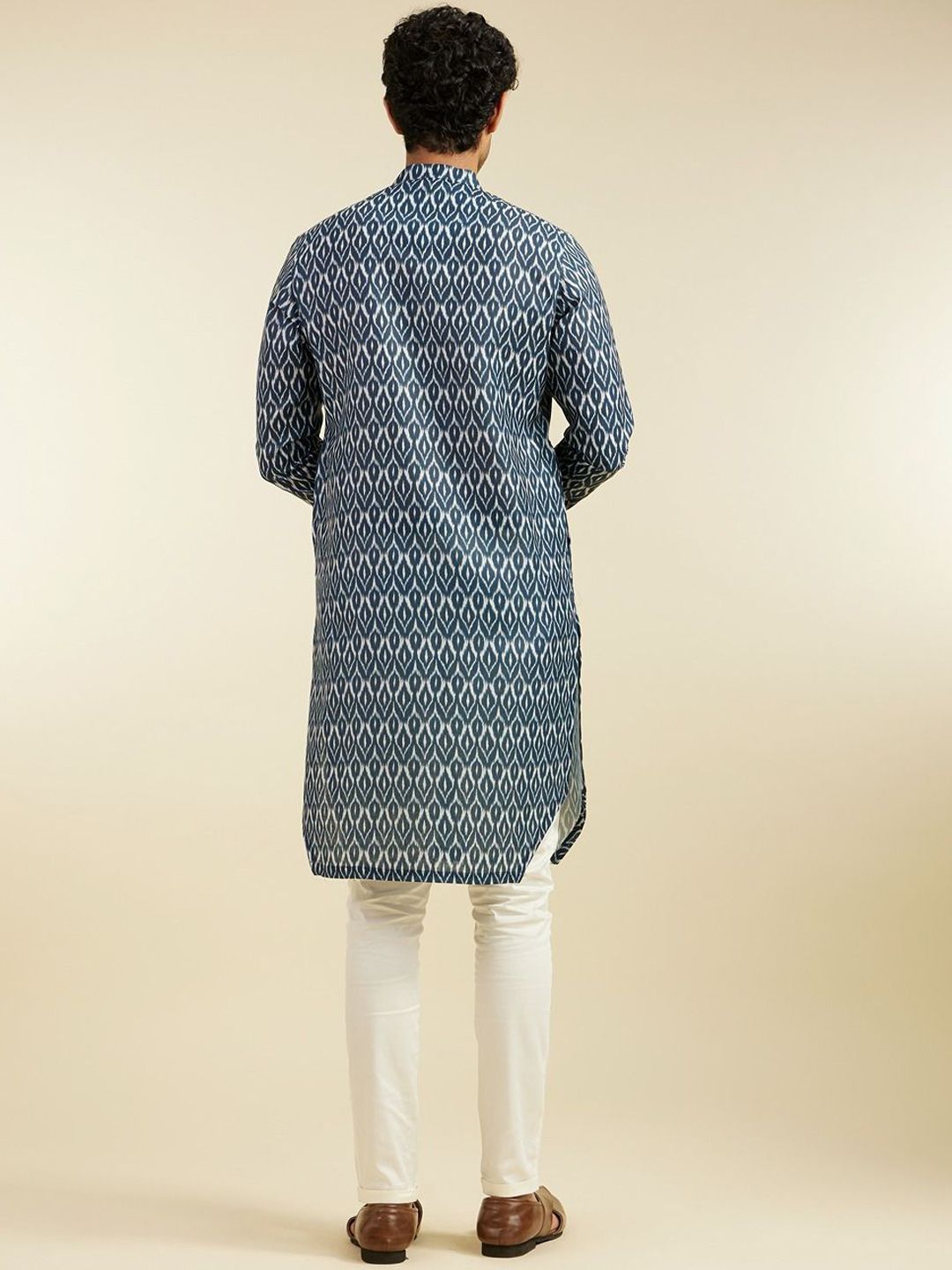Diwas by Manyavar Geometric Printed Mandarin Collar Straight Kurta
