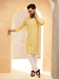Anouk Yellow Geometric Sulam Mandarin Collar Straight Pure Cotton Fusion Kurta dengan Piyama