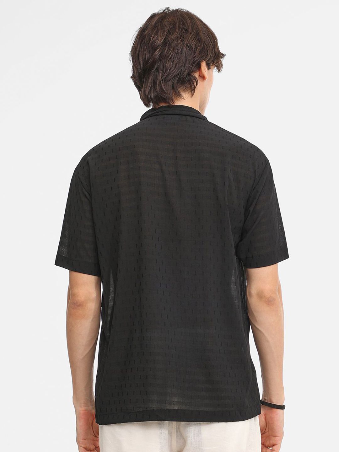 Campus Sutra Men Relaxed Fit Textured Casual Shirt