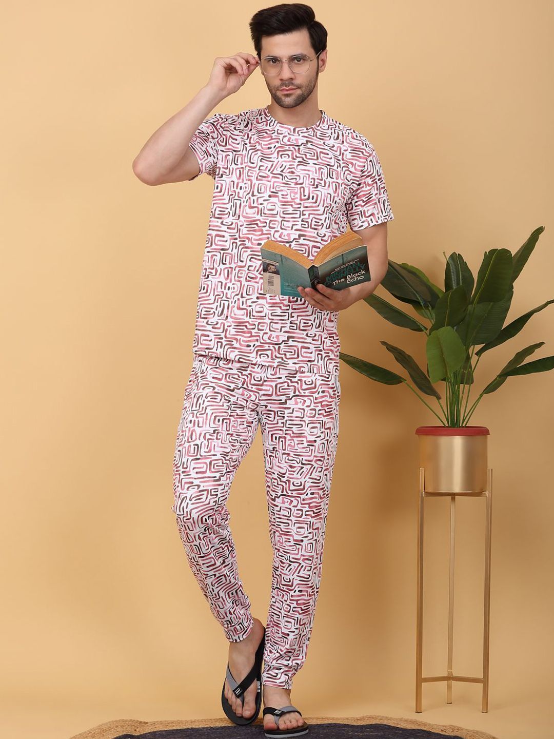 Sweet Dreams Pink & White Abstract Printed Round Neck Night suit