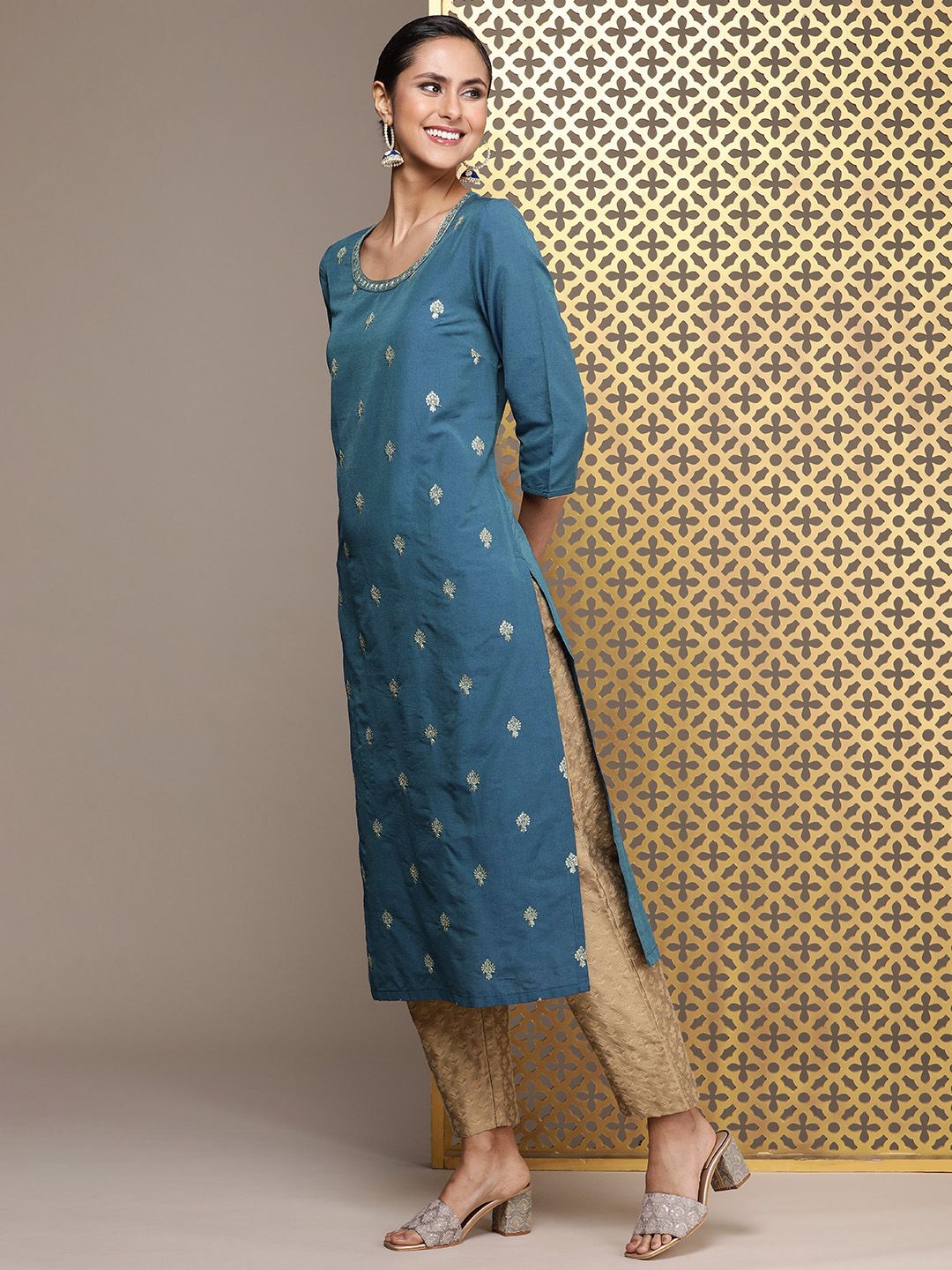 House of Pataudi Embellished Straight Jashn Kurta