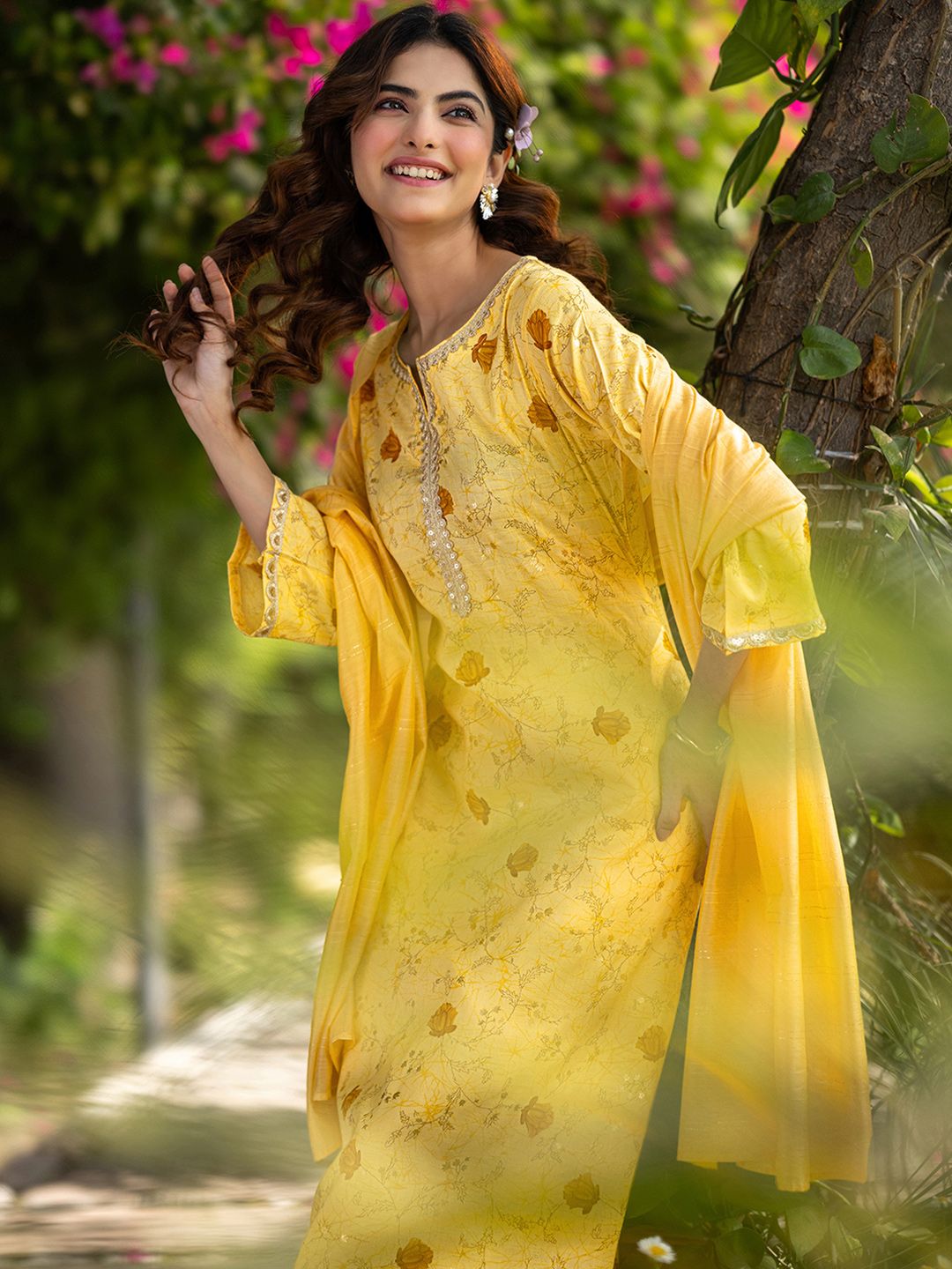 Libas Women Floral Printed Regular Sequinned Kurta with Salwar & With Dupatta
