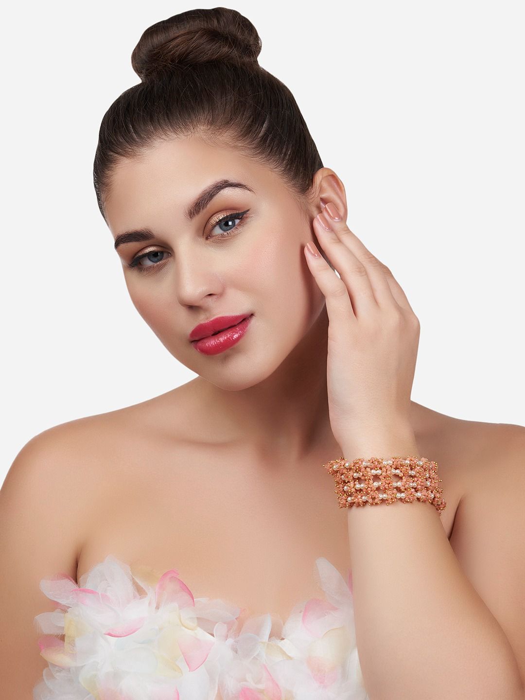 Gelang Salut Emas Zaveri Pearls Wanita Warna Peach