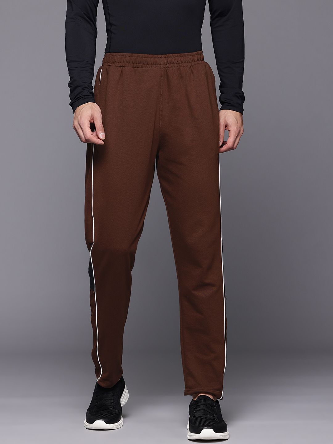 HRX by Hrithik Roshan Men Colourblocked Lifestyle Joggers