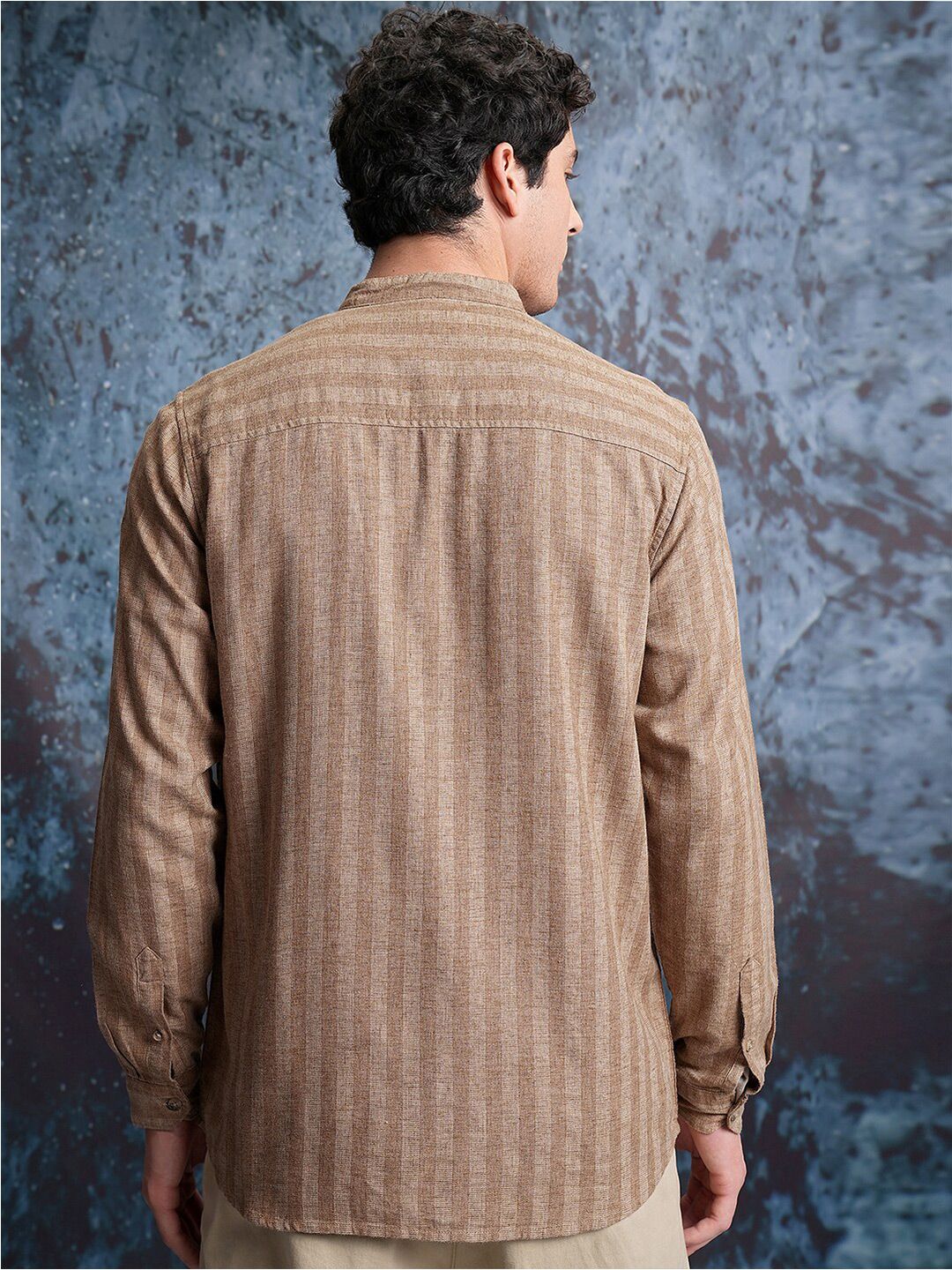Locomotive Men Brown. Linen Blend Textured Striper Stand-Up Collar Regular Shirt