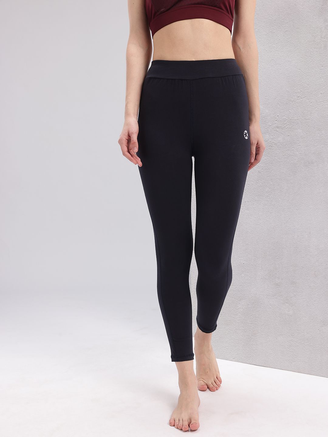 HRX by Hrithik Roshan Women Mid-Rise Cropped Skinny Fit Yoga Tights