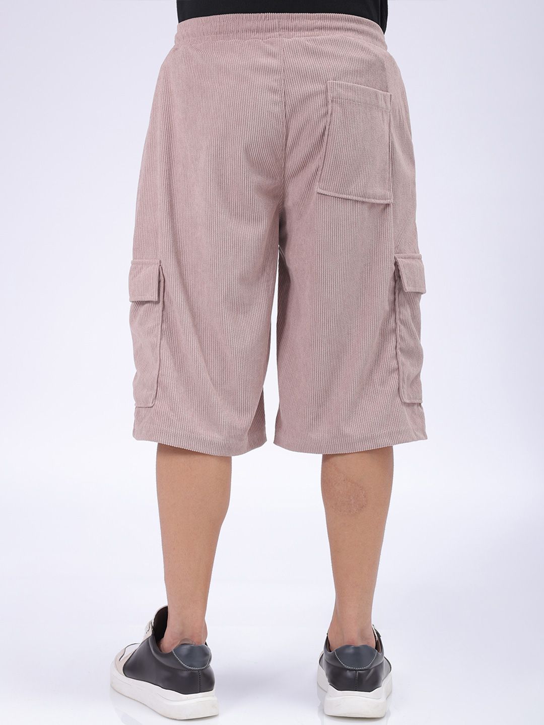The Indian Garage Co Men Loose Fit Cargo Shorts