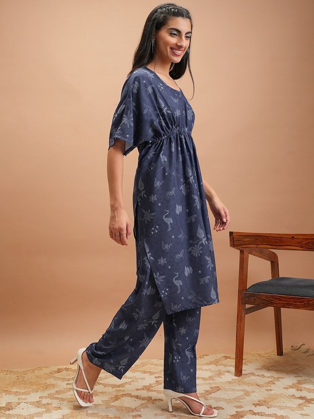 Vishudh Printed Round Neck Short Sleeves Tunic with Trousers