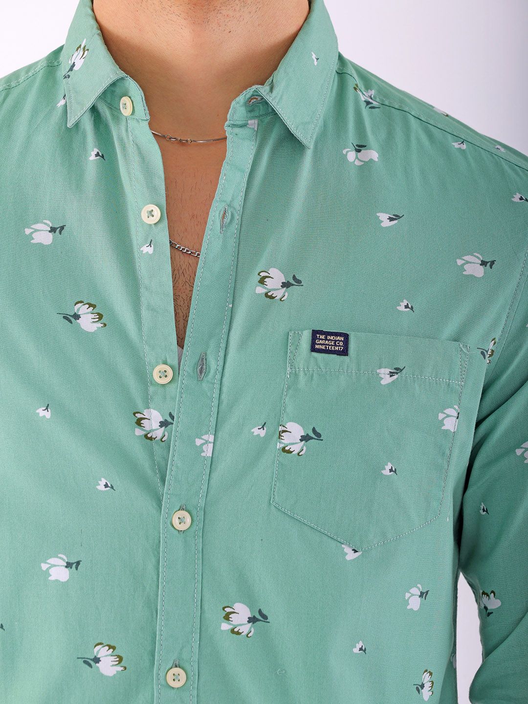 The Indian Garage Co Men Regular Fit Floral Printed Casual Shirt