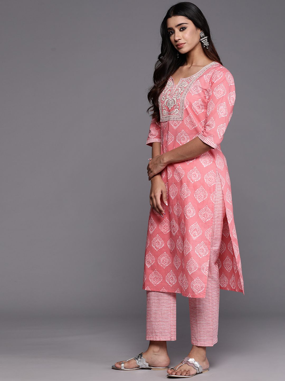 Libas Women Ethnic Motifs Yoke Design Thread Work Pure Cotton Kurta Set