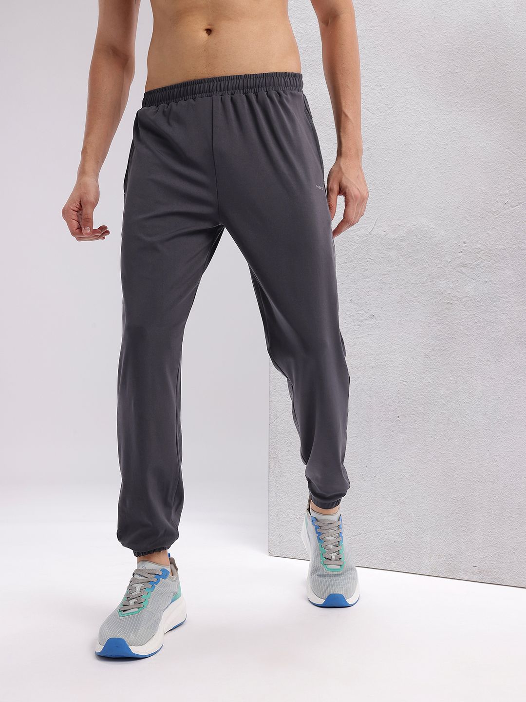 HRX by Hrithik Roshan Men Mid-Rise Rapid-Dry Training Joggers