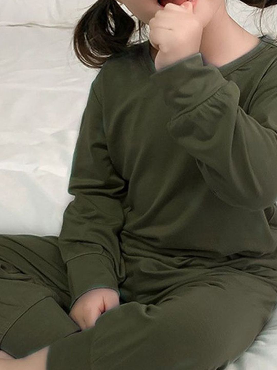 YK Girls Long Sleeve T-Shirt & Joggers Clothing Set