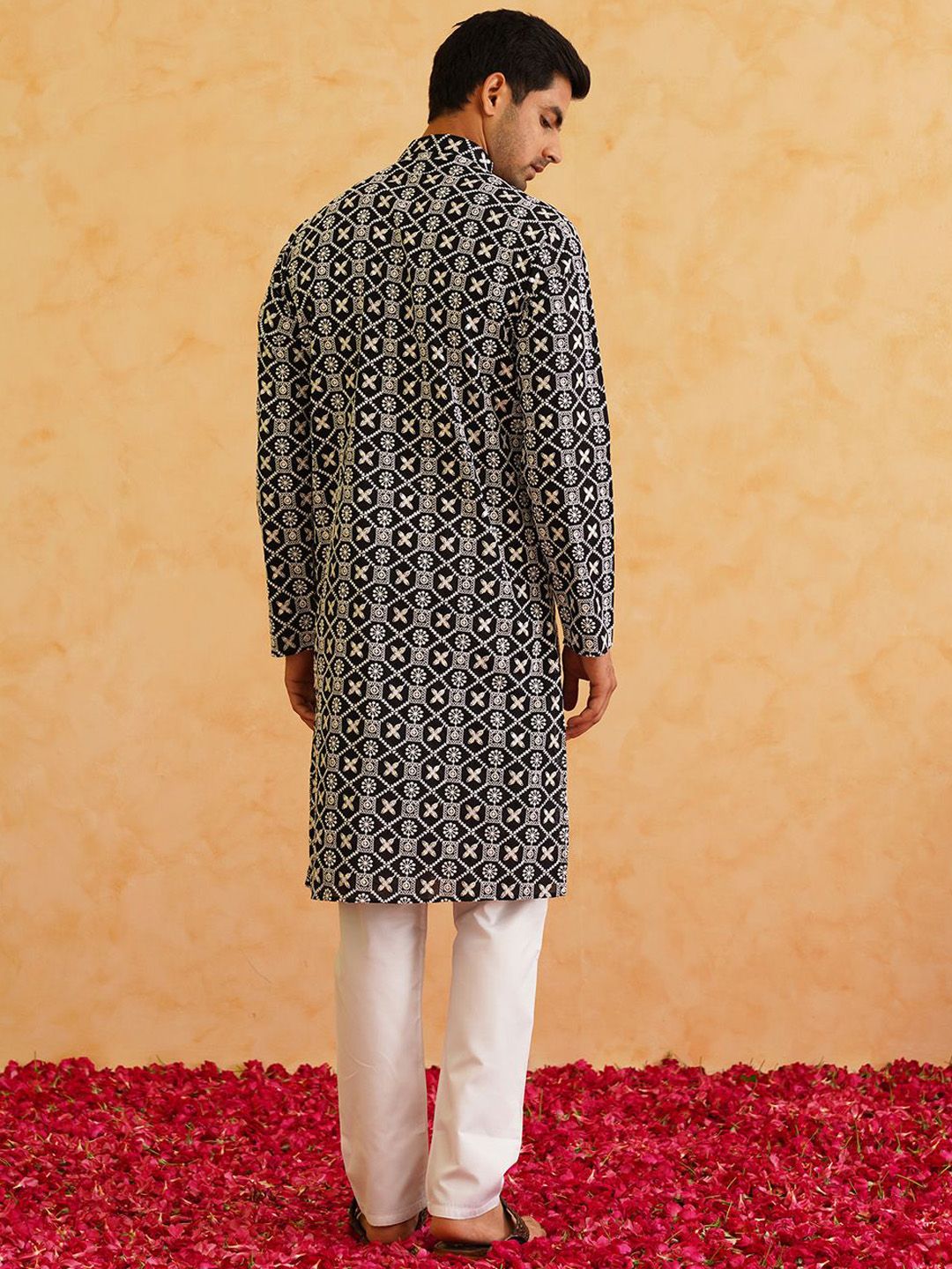 SOJANYA Ethnic Motifs Embroidered Regular Thread Work Pure Cotton Kurta with Churidar
