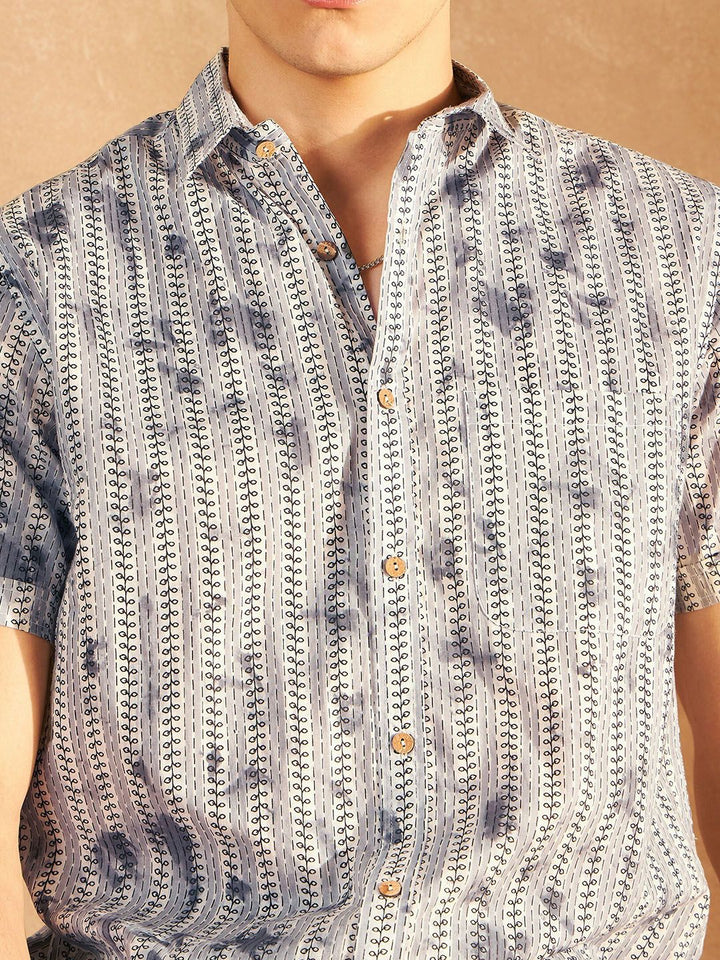 DENNISON Smart Printed Spread Collar Short Sleeves Cotton Lightweight Shirt