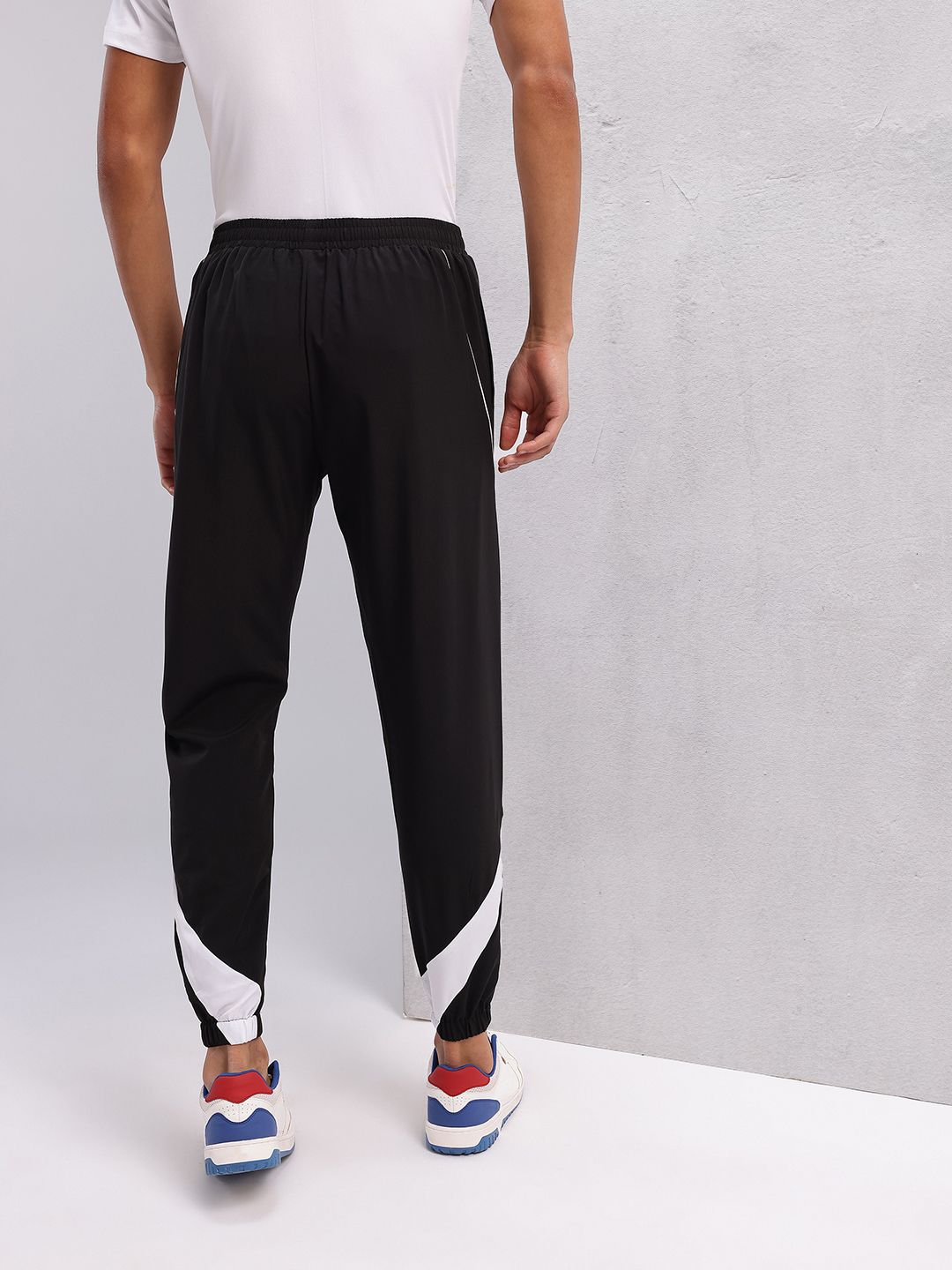 HRX by Hrithik Roshan Men Lifestyle Track Pants