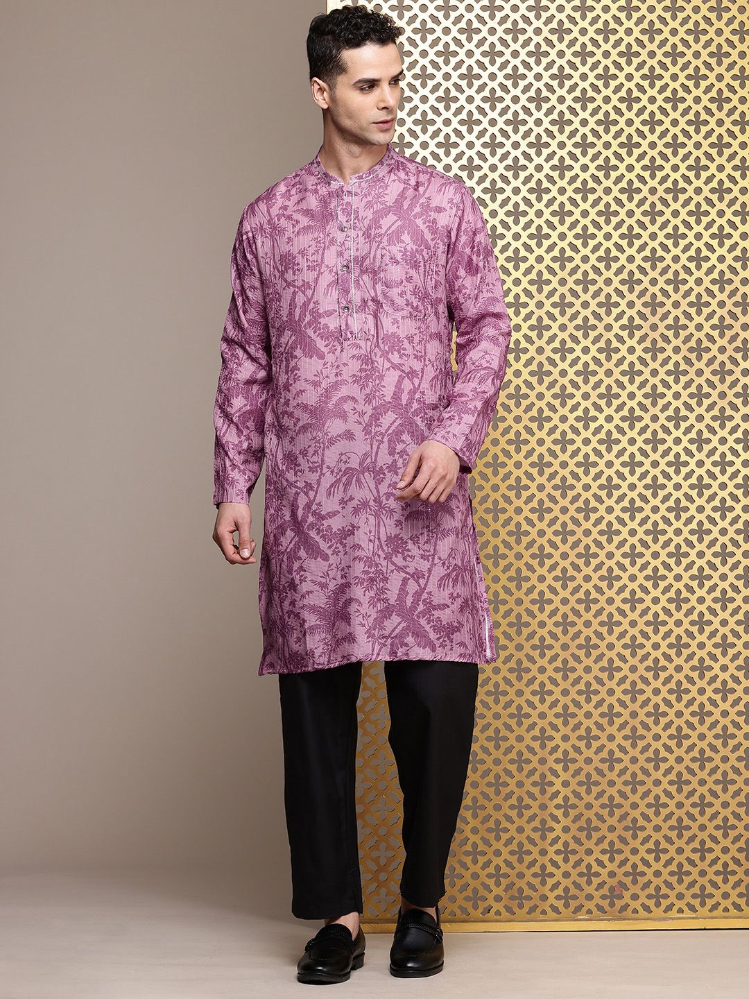 House of Pataudi Jashn Floral Printed Sequinned Kurta
