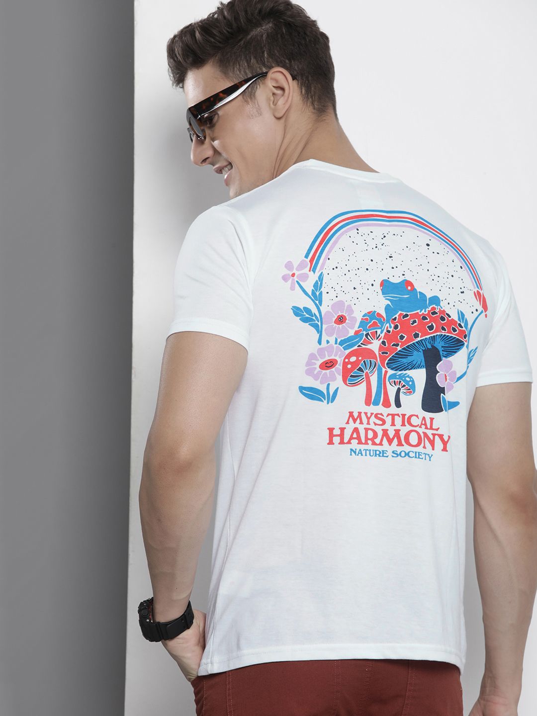 T-Shirt Grafik Garage CO Lelaki India